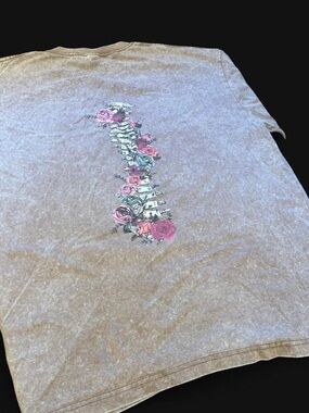 Floral Spine Graphic Tee - Dusty Gray with Pink Roses